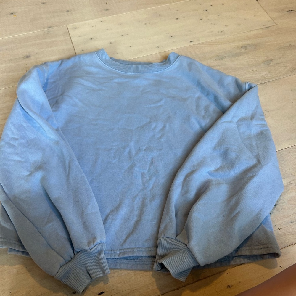 Blue cropped crew neck